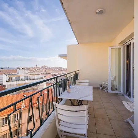Appartement Skyview - Central, Cocooning Avec Terrasse Et Parking