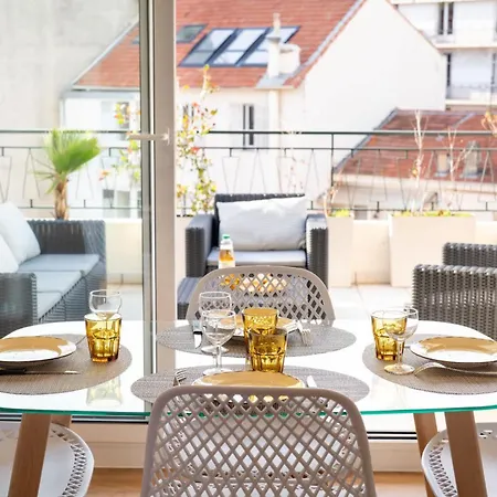 Skyview - Central, Cocooning Avec Terrasse Et Parking Appartement Antibes