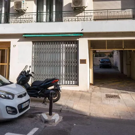 Skyview - Central, Cocooning Avec Terrasse Et Parking דירה *