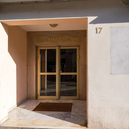 Skyview - Central, Cocooning Avec Terrasse Et Parking Antibes